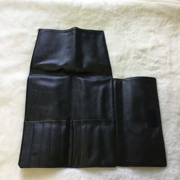 Black Leather Makeup Case - Picture 7 of 8